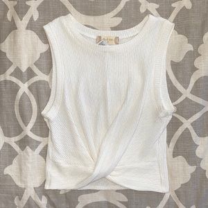 Twist Feomt Cropped Top